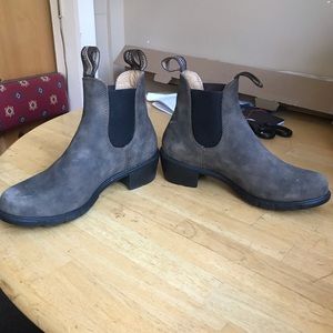 Blundstone heeled boots